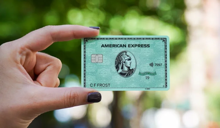كيفية التقديم والحصول على بطاقة American Express Green Card الائتمانية